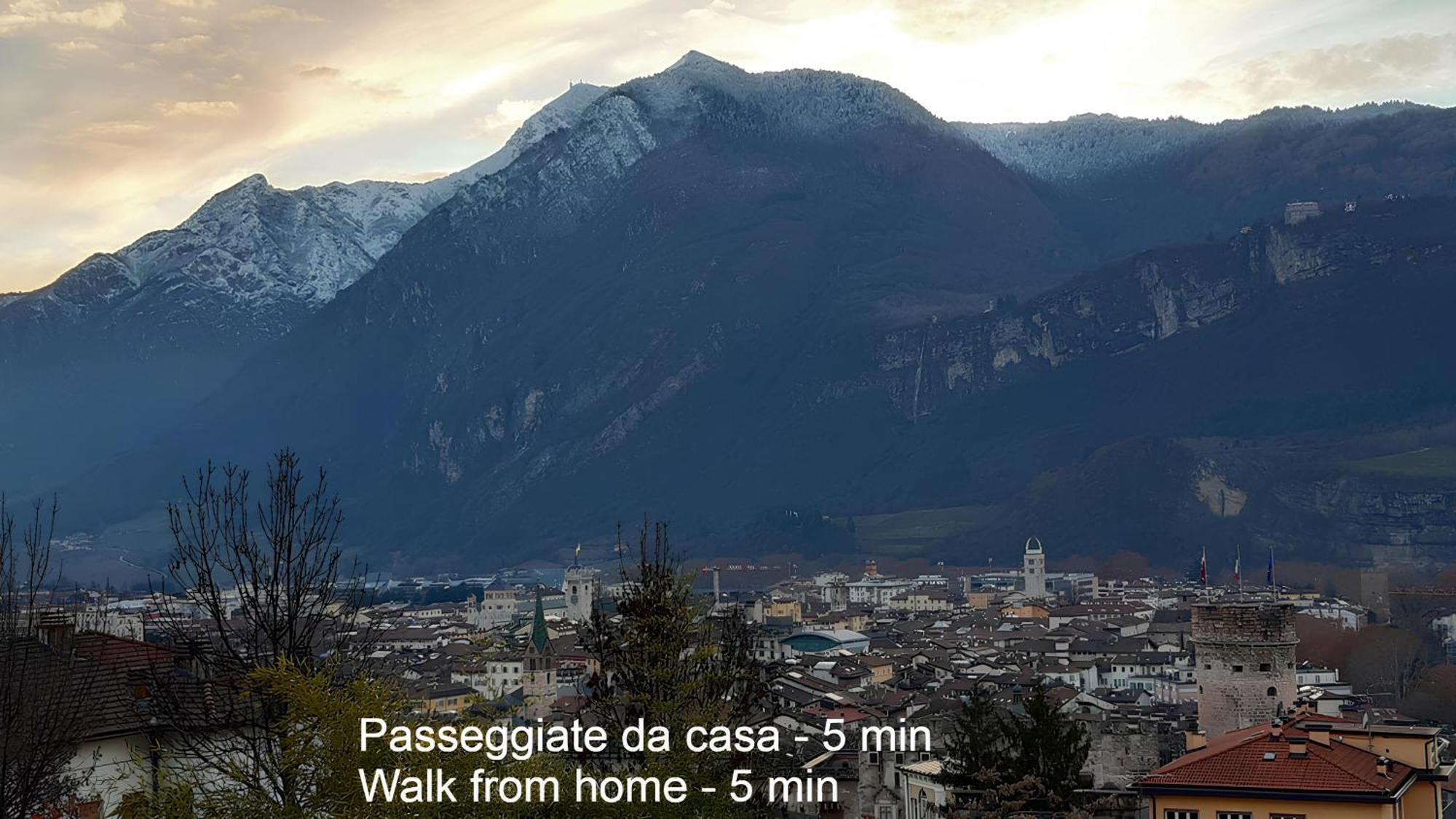 Over The Castle Apartment Trento Exterior foto